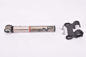 Airace Fit Tele R telescope mini Bike Pump for all valves in Titanium finish