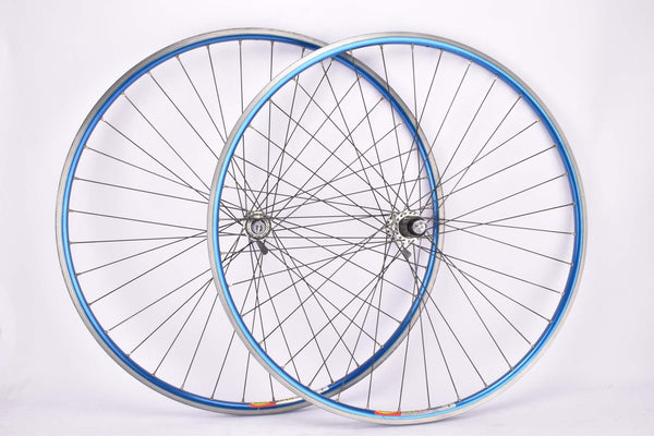 28" Dura-ace #HB-7400 / #FH-7403 8-speed Wheelset with blue Mavic Open Pro clincher Rims and black DT-Swiss DD-Spokes  from 1991 / 93