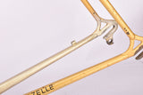 Golden Yellow (Goudgeel) Gazelle Champion Mondial "AA-Frame" defective! vintage steel road bike frame set in 56 cm (c-t) / 54 cm (c-c) with Reynolds 531 tubing and Campagnolo dropouts from the mid to late 1970s - defective!