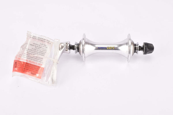 NOS Shimano 105 #HB-5500 Low Flange Front Hub with 32 holes from 1998 - Vorderradnabe

Weight / Gewicht :
209 g

Width / Einbaubreite :
100 mm

Holes / Lochzahl :
32

Condition / Zustand :
Hub runs ok without play,
New old Stock (NOS) with signs of storage, see pictures /
Nabe läuft Ok, ohne Spiel,
Neue alte Lagerware mit Lagerspuren, siehe Bilder

Production date / Produktionszeitraum :
1998 - 2006

Please note / Bemerkungen :
With skewer /
Mit Schnellspanner