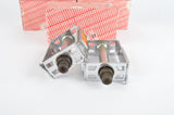 NOS 5 pair of Frontier pedals with reflectors from the 1970s - 80s NIB