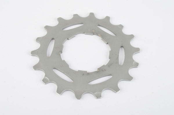 NEW Campagnolo Record #CS-8AL light alloy Sprocket with 18 teeth from the 1990s NOS