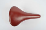 NEW Touring vinyl Saddle in dark red with seatpost clamp from 1985 NOS