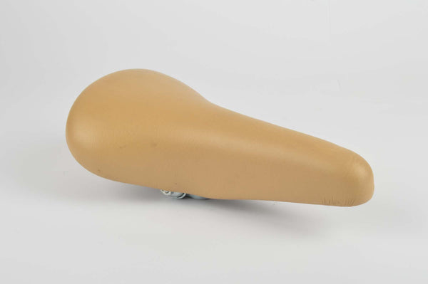NEW Touring vinyl Saddle in creme with seatpost clamp from 1985 NOS