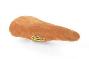 NEW Donza high quality lightbrown suede saddle from the 80s NOS
