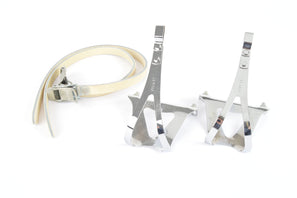 NOS/NIB Verma steel Toe Clip set in size M and leather straps white