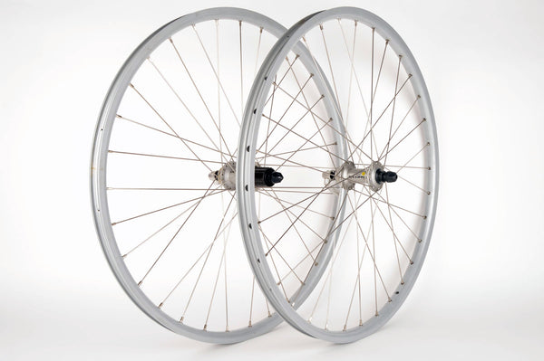 26" Wheelset with Clincher rims and Deore HB/FH-595 hubs from 1990s