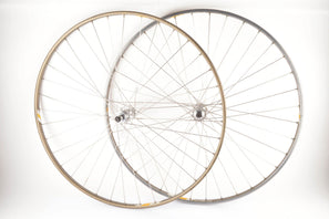 Wheelset with Campagnolo Victory Crono tubular rims and Campagnolo Record #1034 hubs from the 1980s