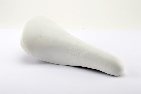 NEW Iscaselle white Record Saddle from the 1980s NOS