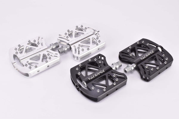 VeloOrange Sabot Pedals, Silver and Black
