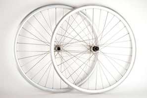 Wheelset with FiR Apollo clincher rims and Campagnolo Veloce hubs from the 1990s