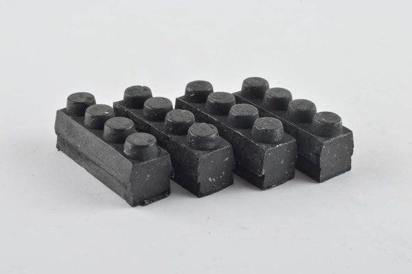 NOS black 4 dot replacement brake pads (4 pcs)