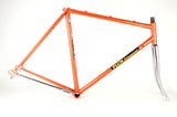 Plum Vainqueur frame 56 cm (c-t) / 54.5 cm (c-c) Columbus