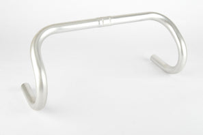 NOS Unlabeled aluminum handlebars in size 41 (c-c) clampsize 25.4 from the 1990s