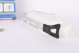 NOS/NIB REG Aerodyn Dural #1973/19 white aero water bottle with dural aluminum alloy bottle cage