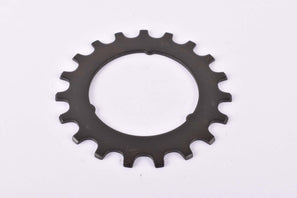 NOS Shimano 600 #FD-100 / #FD-200 black Cog (3 Splines), 5-speed and 6-speed Freewheel Sprocket with 19 teeth #1241921 from the 1970s - 1980s
