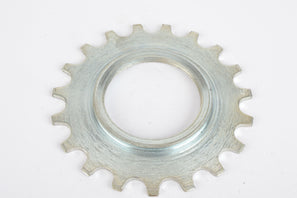 NOS Maillard #MS  700 Compact #MS steel Freewheel Cog, threaded on inside, with 19 teeth from the 1980s
