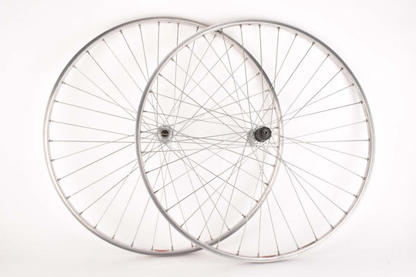 Wheelset with Super Champion Gentleman 81 Clincher Rims and Shimano 600EX Hubs