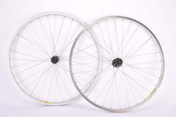 26" (559C) Wheelset with Mavic M400 Clincher Rims and Shimano Deore LX Parallax Hubs