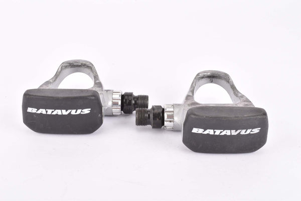 Batavus labled Look E-1 clipless pedals