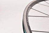 Wheelset with Campagnolo Neutron Clincher Rims and Campagnolo Neutron Hubs