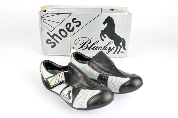 NEW Blacky 303 Sprint Cycle shoes with cleats in size 39 NOS/NIB