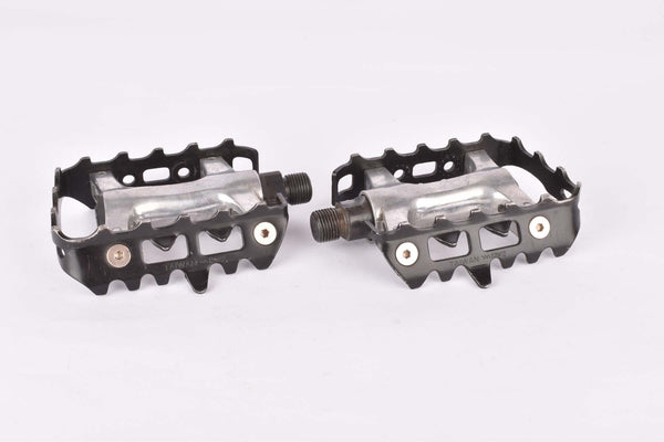 Giant Bear Trap Pedal Set from the 1990s