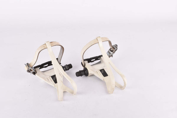 Shimano Exage Sport #PD-A450 white aero Pedal Set with toe clips and straps from the late 1980s