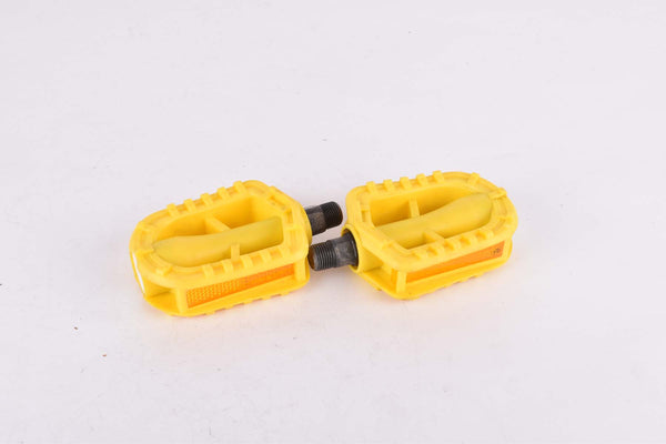 NOS Sunshine yellow plastic  kids / junior BMX Pedals