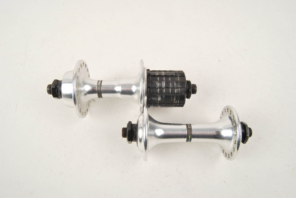 Shimano 600 Ultegra Tricolor FH-6401/HB-6400 hub set from 1990 Shimano 600 Ultegra Tricolor FH-6401/HB-6400 hub set from 1990