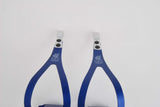 NEW Ale blue anodized toe clips in size Medium NOS/NIB