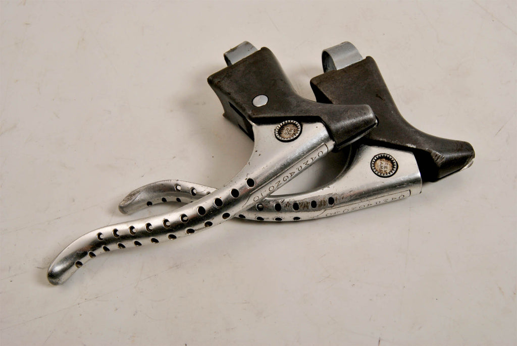 Campagnolo Super Record 4062 Leviers de frein Levier de frein caoutchouc noir | Studio Brisant Campagnolo Super Record 4062 Leviers de frein Levier de frein caoutchouc noir | Studio Brisant