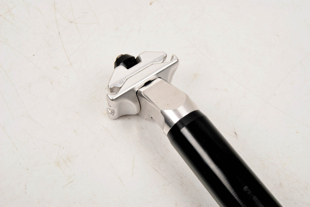 Mavic 300 black anodized seatpost in 26.8 diameter from the 80s - 90s Mavic 300 black anodized seatpost in 26.8 diameter from the 80s